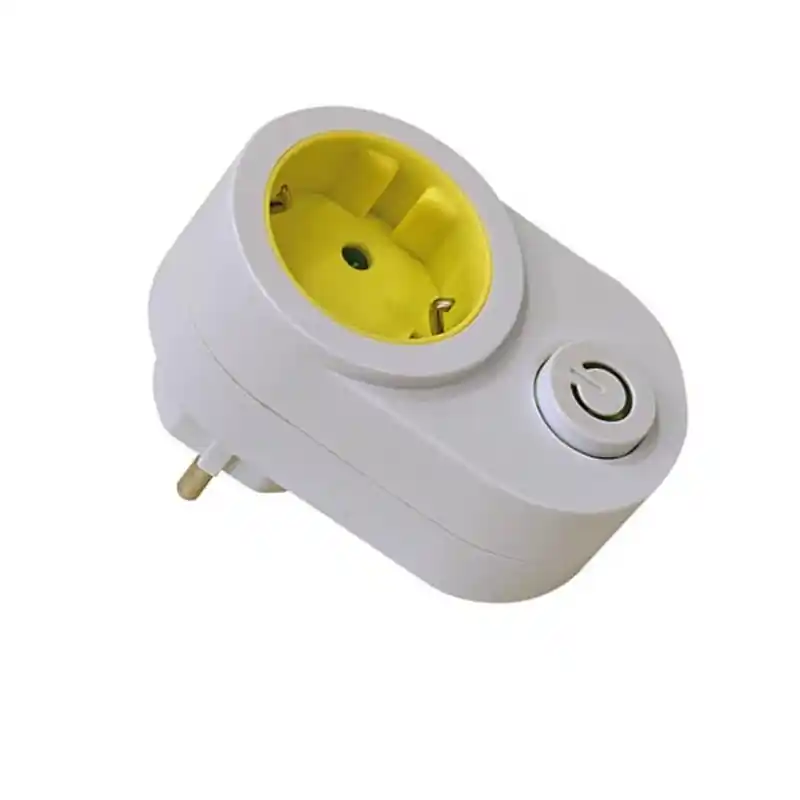 Adaptador famatel con interruptor blanco - Adaptador enchufe
