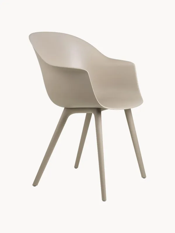 Silla de comedor de jardín con reposabrazos Bat - GUBI