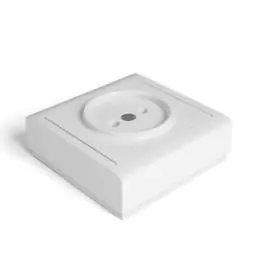 Base superficie s/tt 10a 250v blanco retractil famatel
