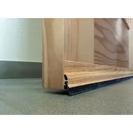 Burlete bajo puerta adhesivo labio aluminio 105 cm roble burcasa