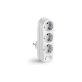 Adaptador frontal 3 tomas c0n interruptor blanco 16a 250v famatel