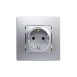 Base enchufe 2p+t empotrar plata serie niloe legrand