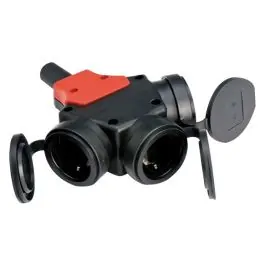 Adaptador triple tt 16a goma ip44 famatel