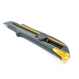 Cuter abs+tpr bicomponente rueda de bloqueo cuchilla 25 mm sk2h ironside